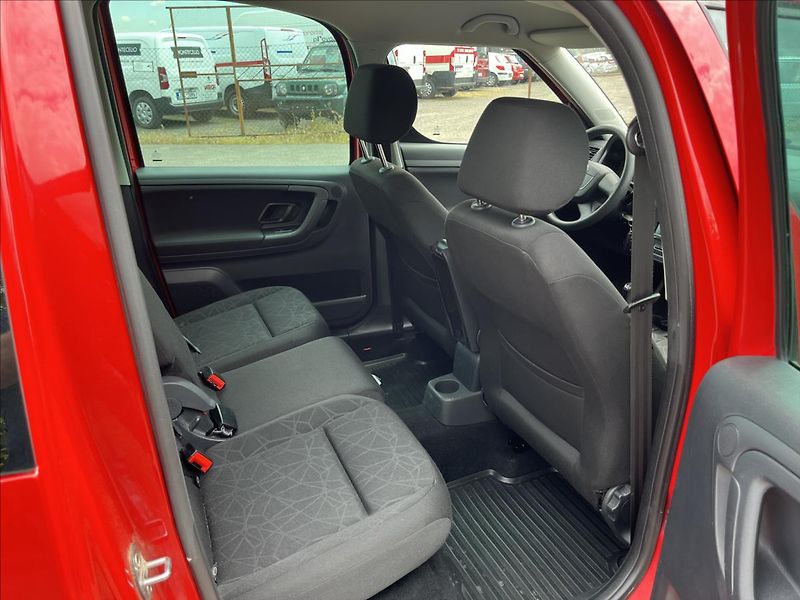 Škoda Roomster 1,2 TDi STYLE KLIMA ROZVODY - fotka 12 z 34