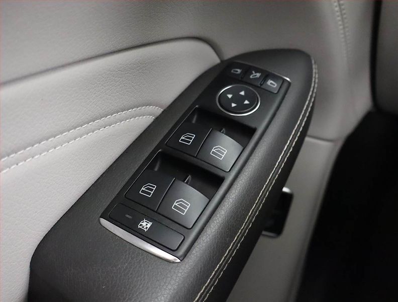 Mercedes-Benz Třídy M (2012) ML 350 BlueTEC, 4X4, Automat - fotka 15 z 27