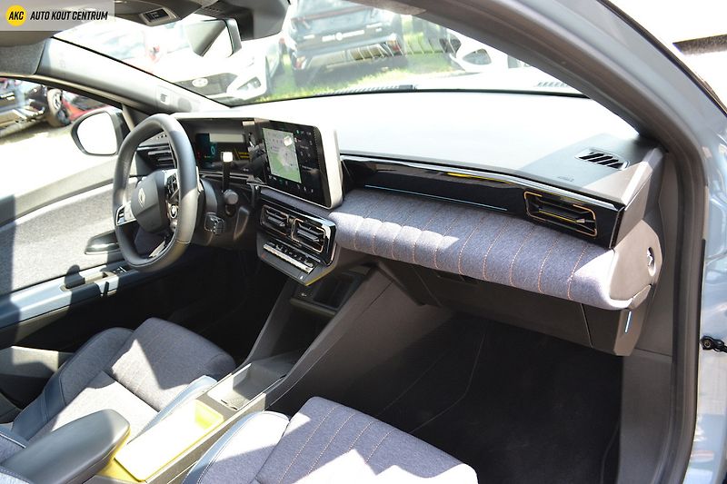 Renault R4 TECHNO 150 COMFORT RANGE EV52 - fotka 12 z 67