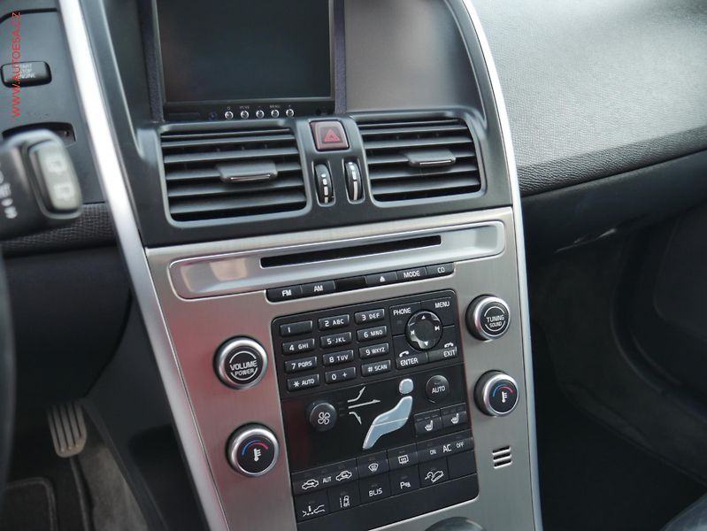 Volvo XC60 (2009) 2.4 D5 4x4, ČR, AT - fotka 11 z 20