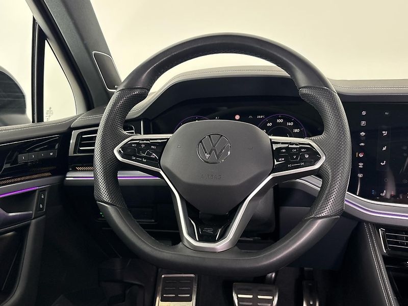 Volkswagen Touareg R-Line - fotka 18 z 31