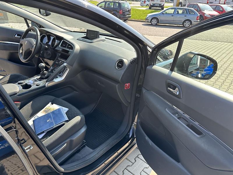 Peugeot 3008 (2015) Acttive 1.6HDi 88kW Navi 1maj - fotka 31 z 47