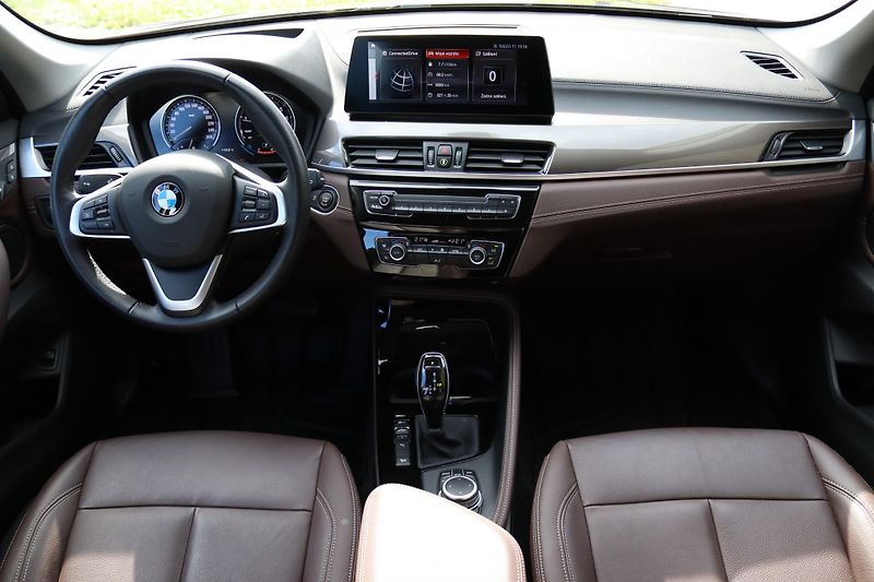 BMW X1 XDRIVE 25i F48 170kW - fotka 38 z 50