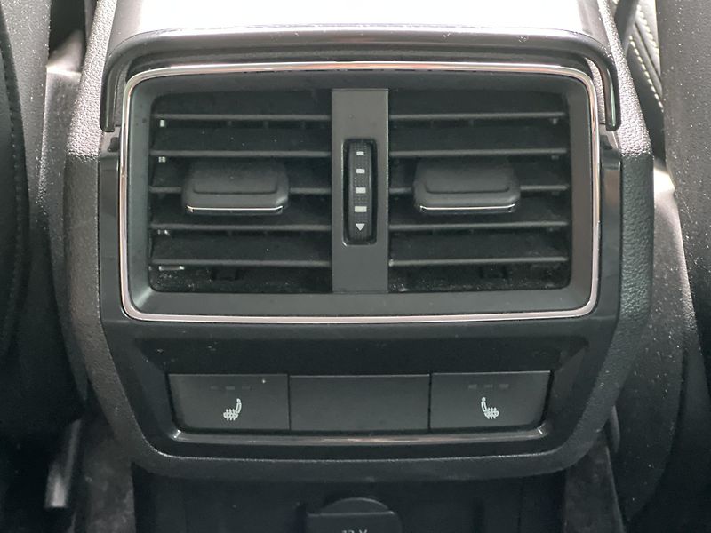 Škoda Karoq Style+ 1.5TSi 110kw PŮVOD ČR - fotka 27 z 46