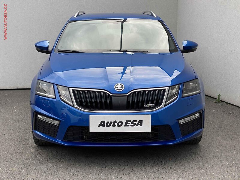 Škoda Octavia (2018) 2.0 TDi 4x4, RS, DSG, LED - fotka 2 z 19