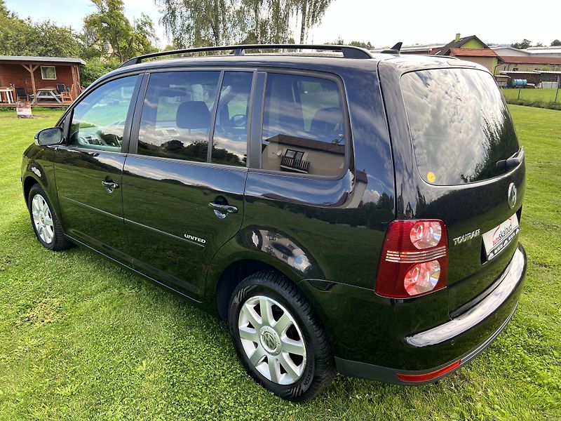 Volkswagen Touran 1.6 MPI 75KW,7MÍST,DIGI,NAVI - fotka 5 z 46