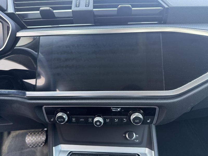 Audi Q3 1.5 TFSI 110 kW - fotka 11 z 18