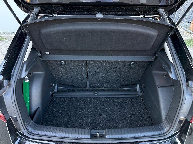 Škoda Fabia (2025) 1.0 TSI 85 kW TopSelection - fotka 23 z 24