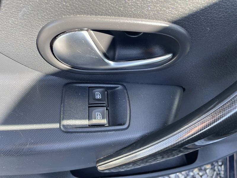 Dacia Sandero (2018) 1.0 SCe,54kW,ČR,Klima - fotka 21 z 28
