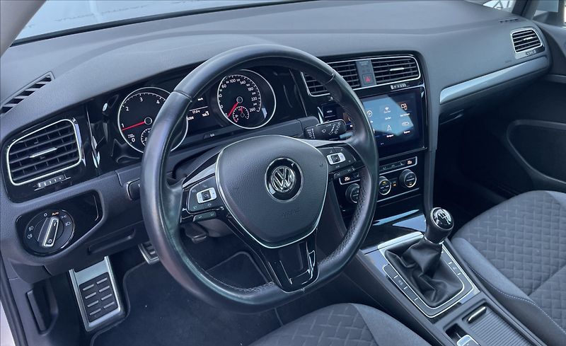 Volkswagen Golf 1,6 1,6TDi,JOIN,85kw,po servis - fotka 11 z 24