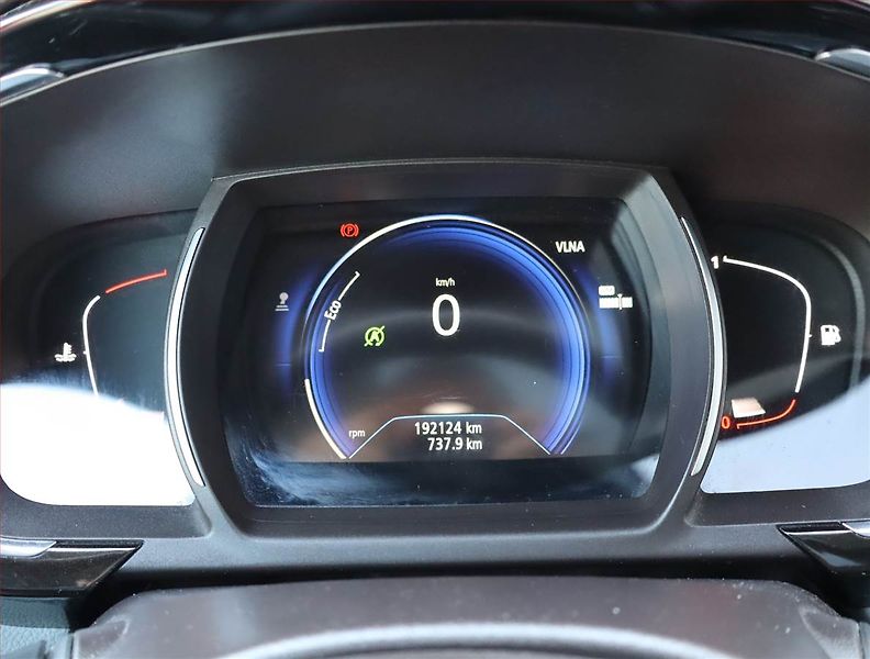 Renault Espace (2015) 1.6 dCi, 7 míst, Kůže, Navi - fotka 11 z 31
