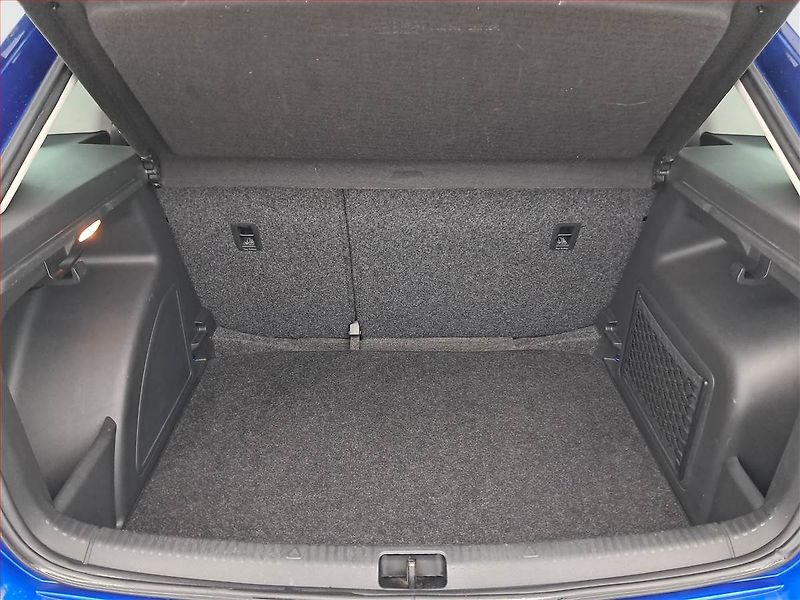 Škoda Rapid (2015) Spaceback 1.2 TSI - fotka 13 z 17