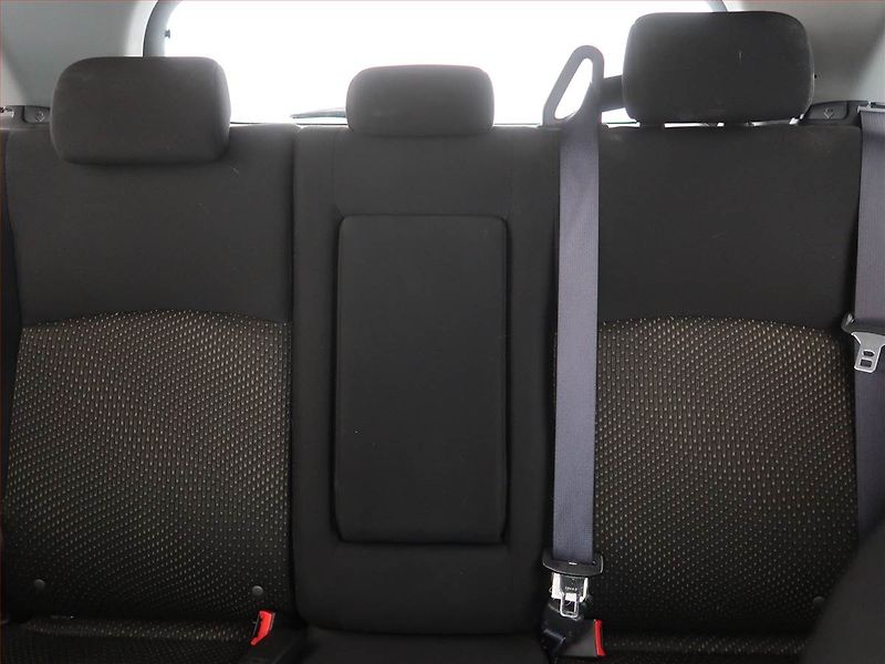 Mitsubishi ASX (2015) Intense 2.2 DI-D, 4X4 - fotka 10 z 16