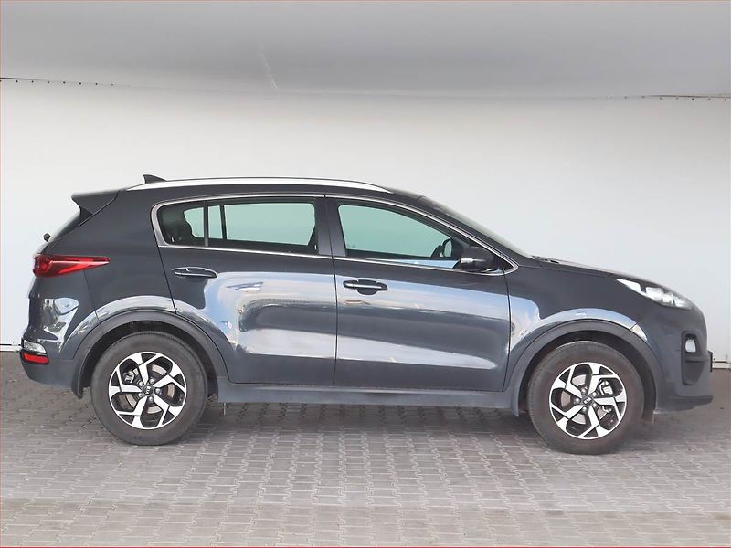 Kia Sportage (2018) 1.6 GDI, Serv.kniha, Tempomat - fotka 6 z 19