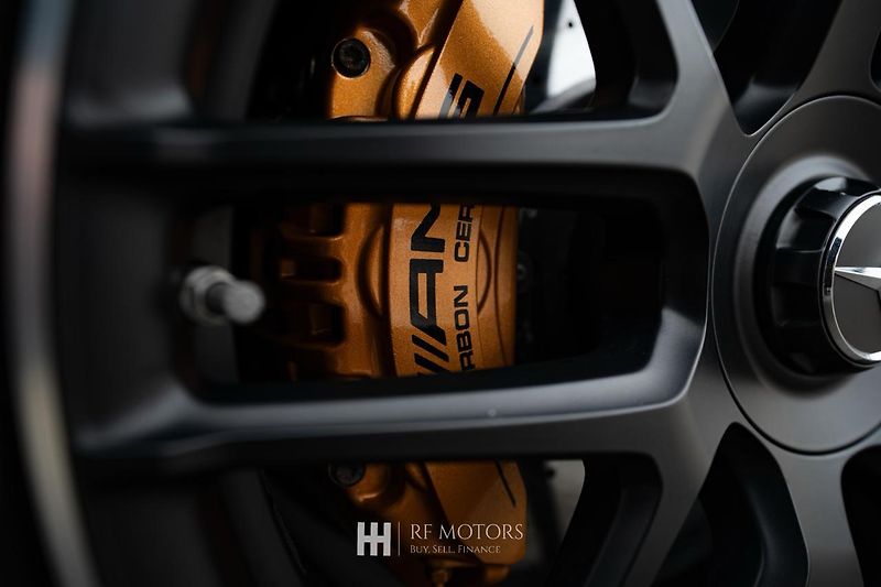 Mercedes-Benz Třídy E (2022) AMG E63 S 4MATIC 450kW - fotka 21 z 56