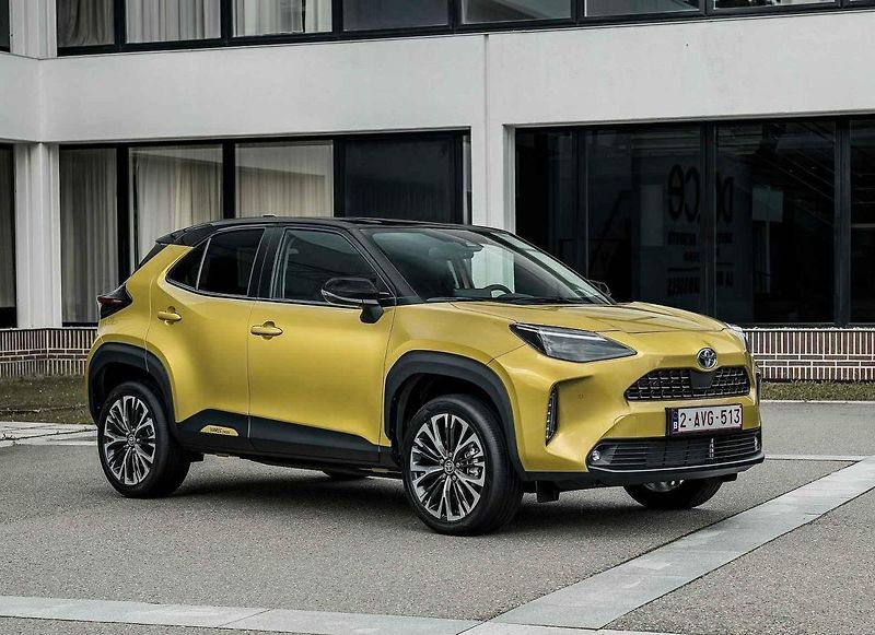 Citroën C4 X je absolutní novinkou a v segmentu patří k těm největším modelům