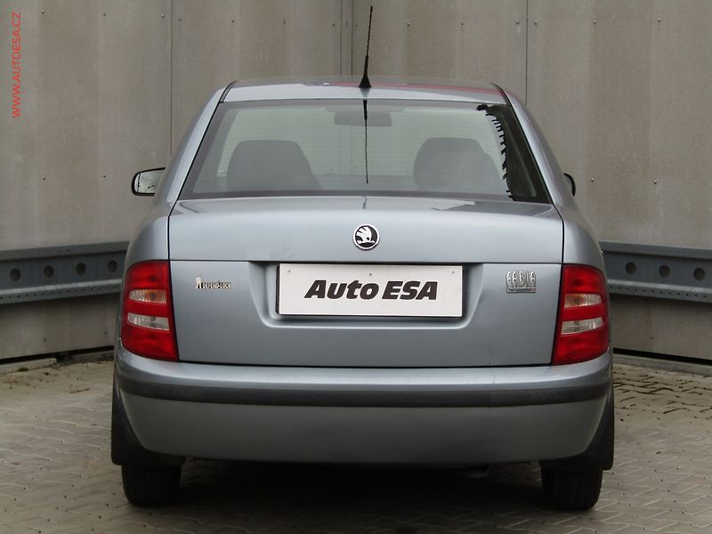 Škoda Fabia (2004) 1.2 i, ČR, STK 9/2028 - fotka 5 z 17