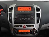 Kia Ceed (2009) 1.6 CVVT, po STK, oblíbený vůz - náhled 12