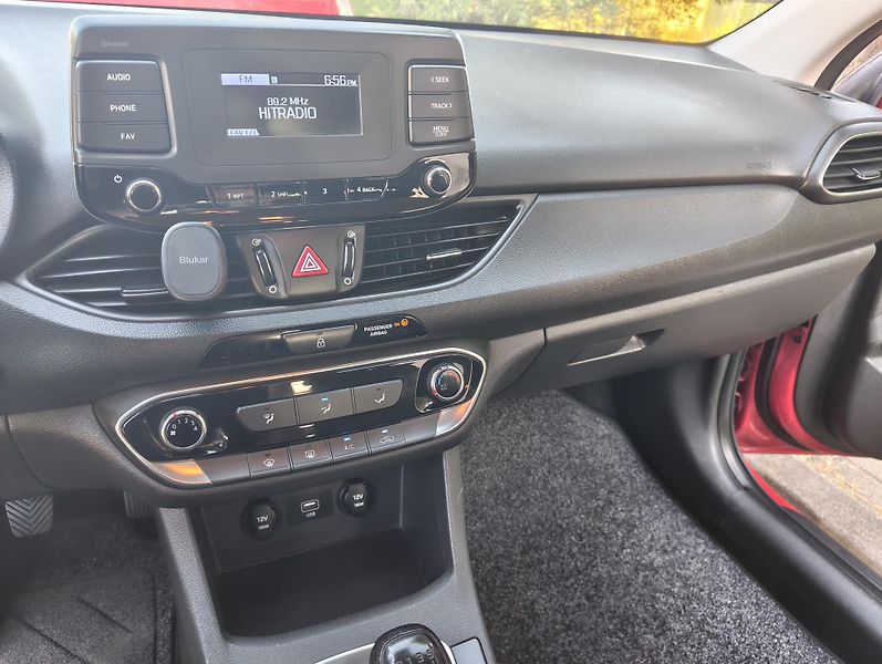 Hyundai i30 (2019) - fotka 6 z 13