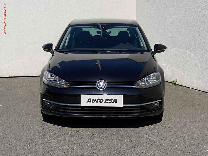 Volkswagen Golf (2019) 1.5 TSi, IQ Drive, DSG, navi - fotka 2 z 17