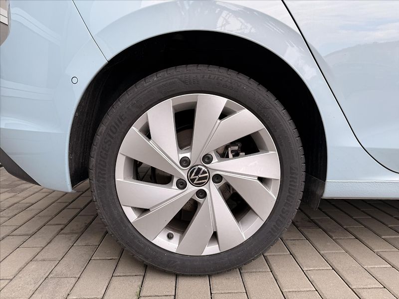 Volkswagen Golf (2025) 1,5 TSI 6G  People - fotka 9 z 16