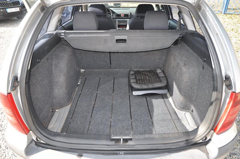 Škoda Octavia I 1.9TDi 81kW KOMBI - fotka 8 z 14