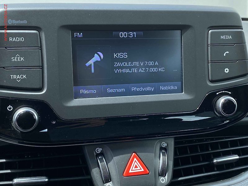 Hyundai i30 (2018) 1.0 T-GDI, 1.maj,ČR, Style - fotka 17 z 19