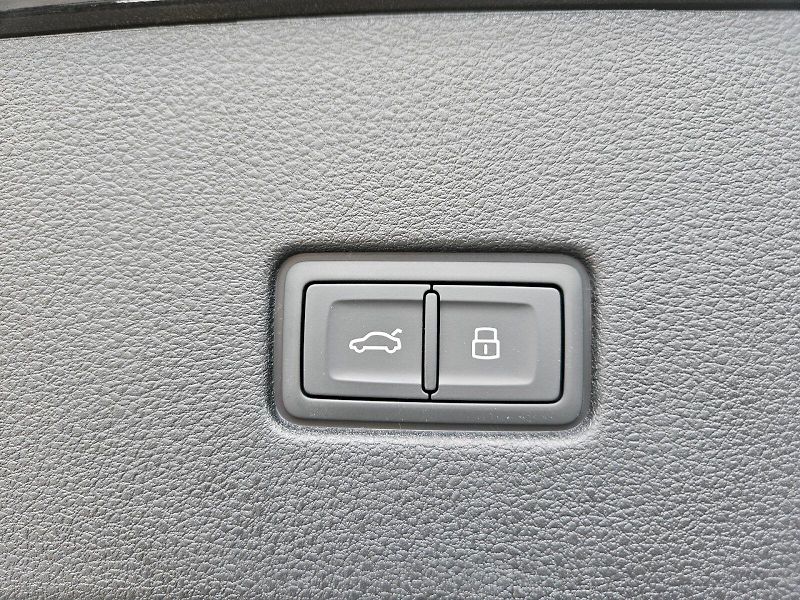 Audi Q8 (2026) SUV 50 TDI quattro - fotka 24 z 30