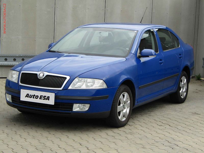 Škoda Octavia (2007) 1.6MPi, ČR, AC, STK1/28 - fotka 3 z 15