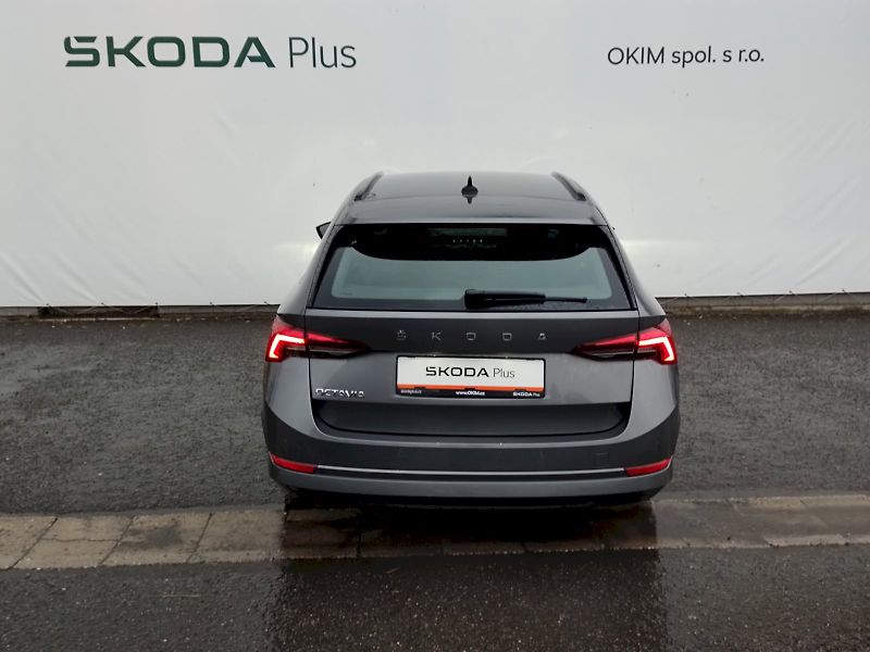 Škoda Octavia (2023) Combi Ambition 2,0 Tdi 110 Kw - fotka 30 z 32