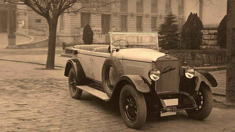 Škoda Popular.