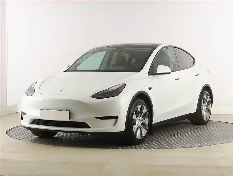 Tesla Model Y (2023) RWD LFP 60kWh, SoH 97% - fotka 2 z 31