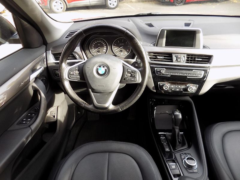 BMW X1 (2017) 18D X Drive  - fotka 11 z 12