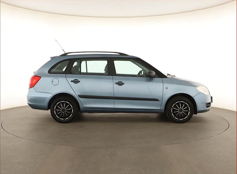 Škoda Fabia (2008) 1.2 12V, po STK - fotka 6 z 11