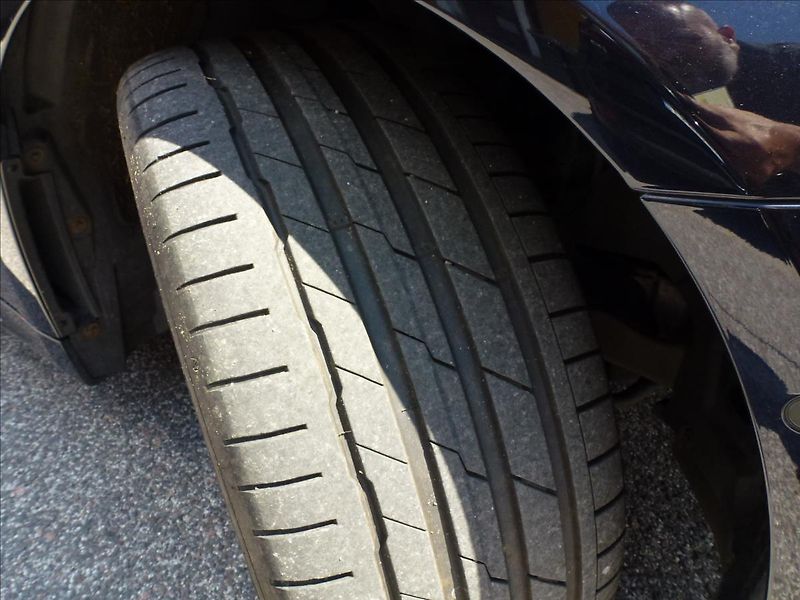 BMW Řada 5 3,0 D X-Drive M-Paket  Carbon - fotka 58 z 62