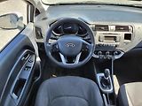Kia Rio 1.4 i DOHC 16V 80kW - náhled 9