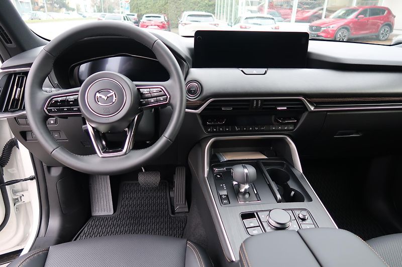 Mazda CX-60 (2025) 2.5L PHEV 327AT AWDHomura Plus - fotka 12 z 34