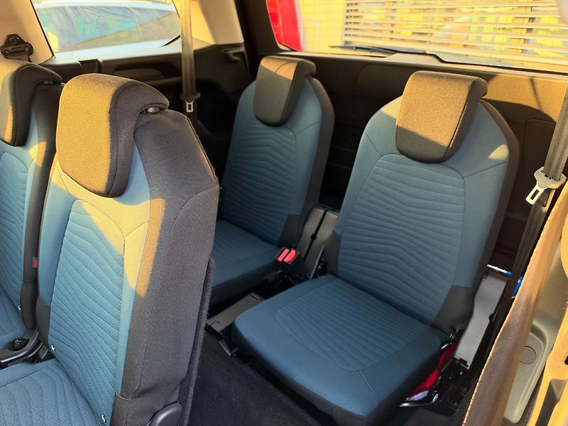 Citroën Grand C4 SpaceTourer (2019) 1.2 PureTech 96kW 7.Míst - fotka 14 z 30