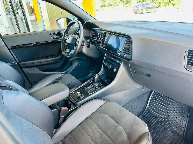 Cupra Ateca (2018) 2.0TSi 4x4 221kW VIRTUAL - fotka 8 z 18