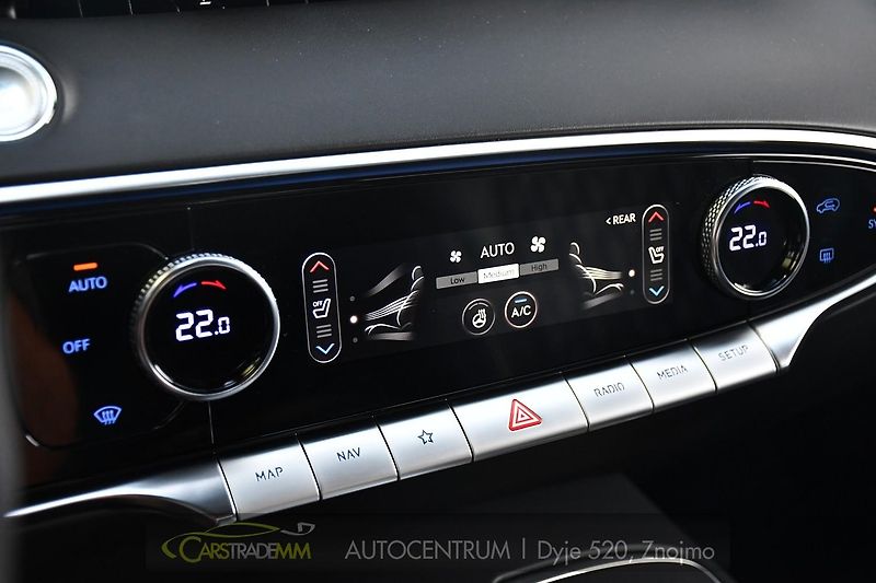 Genesis GV70 2.2CRDi AWD SPORT LINE - fotka 31 z 57