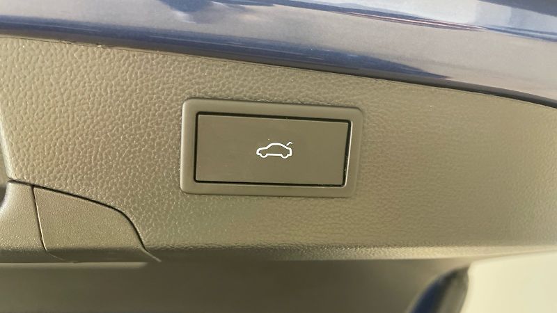 Škoda Superb (2025) kombi Sportline iV 1.5TSI 110k - fotka 28 z 37