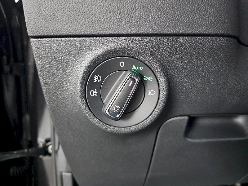 Škoda Karoq (2019) 1.5TSI 110kW  STYLE DSG TAŽNÉ - fotka 26 z 33