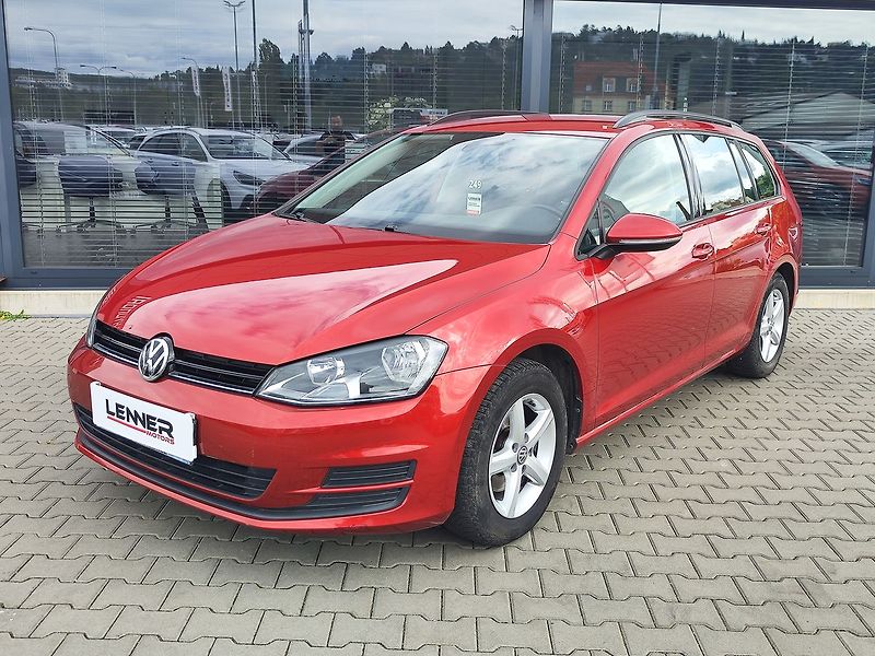 Volkswagen Golf 1.2 TSI/63kW Trendline - fotka 1 z 36