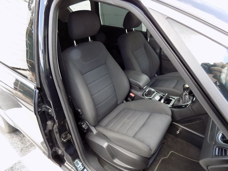 Ford S-MAX (2010) 2.0i/ČR/Klimatizace/LED/ - fotka 18 z 35