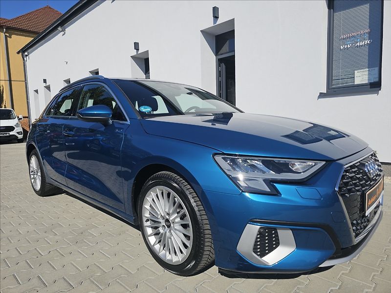 Audi A3 2,0TDi 85KW DSG Sportb - fotka 4 z 20