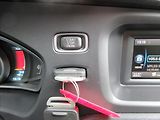 Volvo V40 1,6 D D2, 84Kw, Klima, park.sy - náhled 21