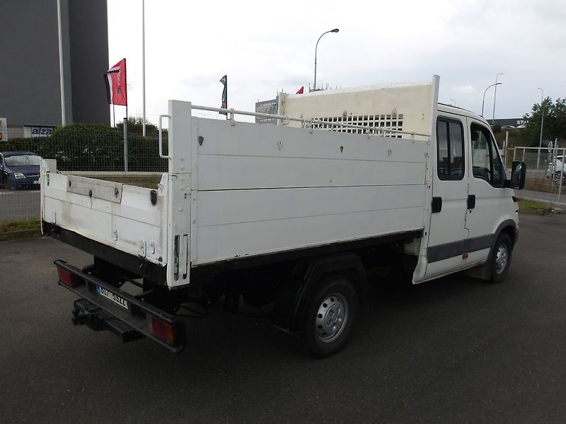 Iveco Daily 2,3 JTD SKLÁPĚČ 7 MÍST !!! - fotka 5 z 24
