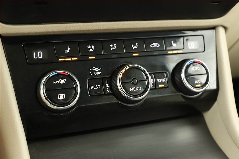 Škoda Superb (2019) Style 1.5 TSI, Automat - fotka 15 z 20