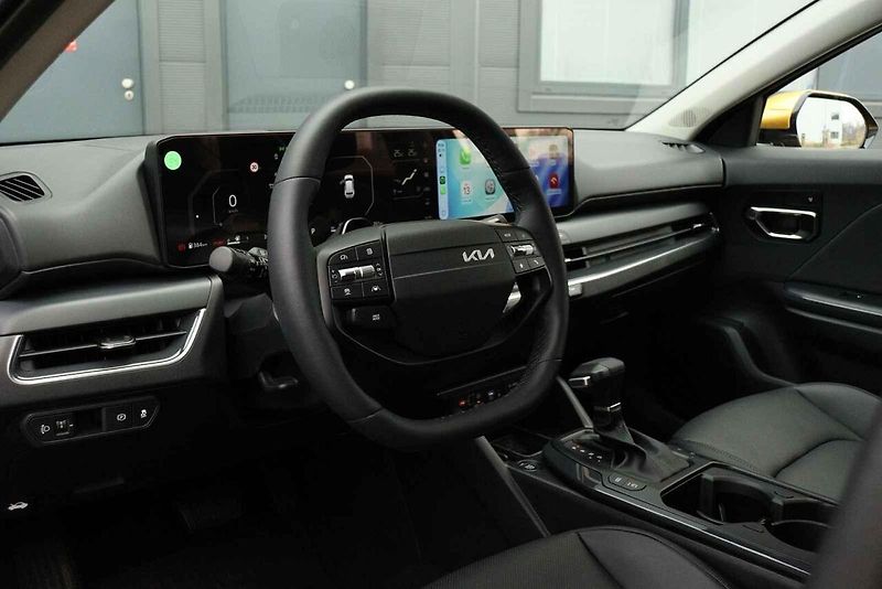 Kia K4 s motorem 1.6 turbo.