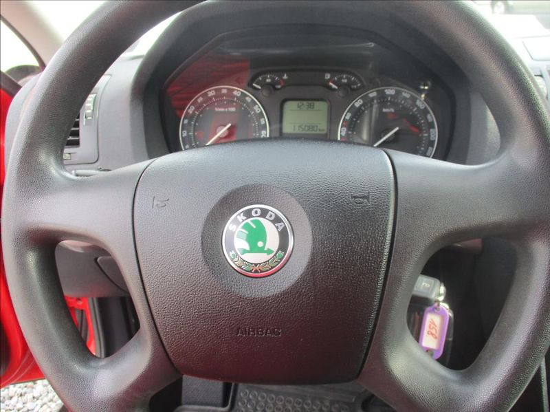 Škoda Octavia 1,6 i, Eleg,aut.klima,s.kn.,CZ - fotka 20 z 39